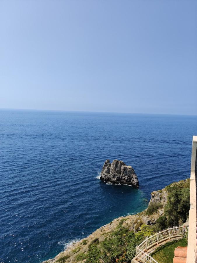 Casa La Scogliera Apartment ปรายาโน ภายนอก รูปภาพ