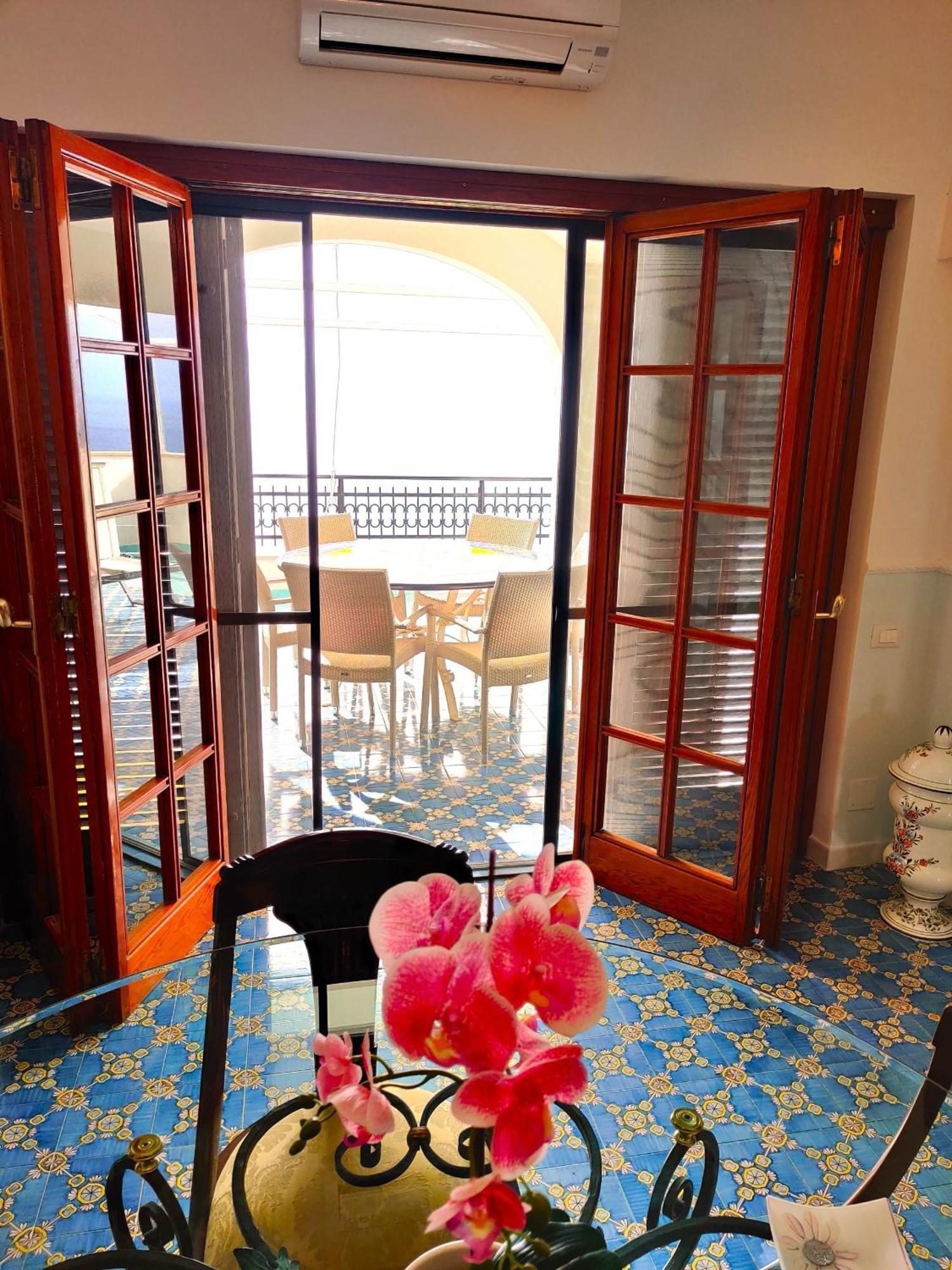 Casa La Scogliera Apartment ปรายาโน ภายนอก รูปภาพ